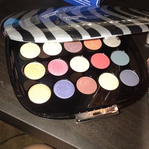 MARC JACOBS HOLIDAY EYESHADOW PALETTE